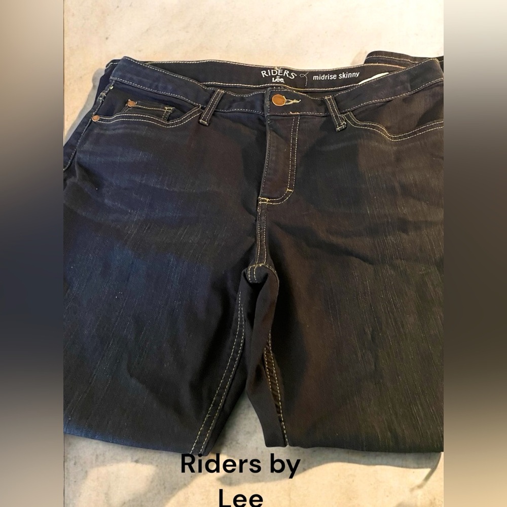 Riders by lee sz 14 P Womens midrise skinny dark denim waist approximately 16 in